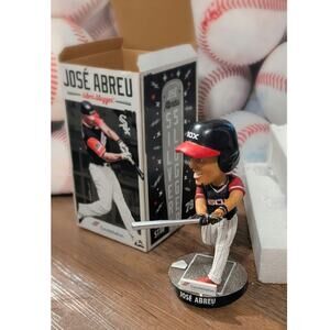 José Abreu Chicago White Sox 2018 Silver Slugger SGA Bobblehead NIB